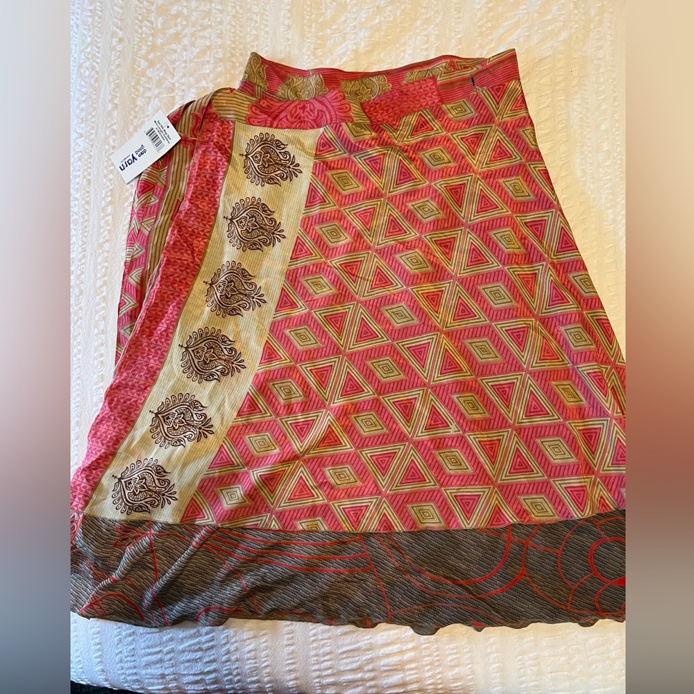 Indian sari skirt NWT DGY